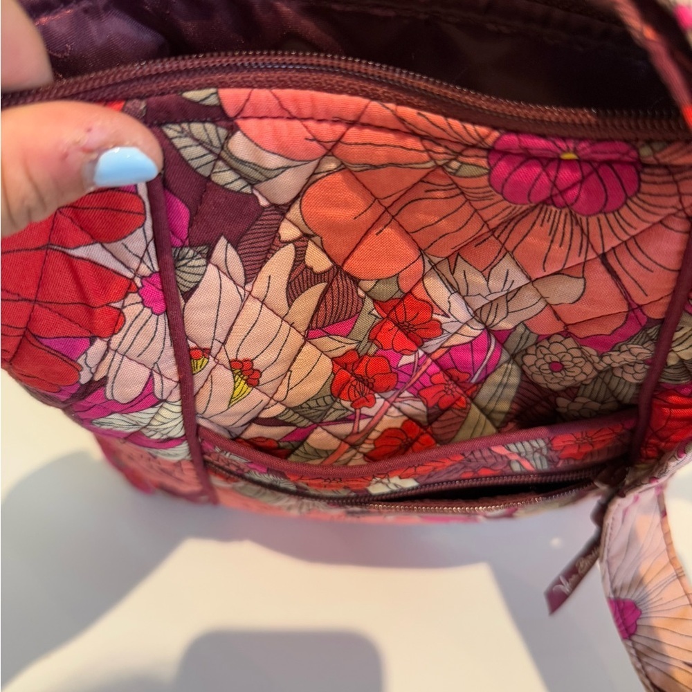 Vera Bradley Pink Red Floral Women's Crossbody Bag w.Adjustable Shoulder Strap - Picture 5 of 14